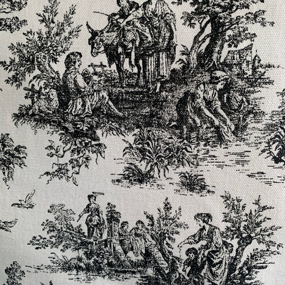 Vintage Toile set of 2 pillows - Picture 3 of 5